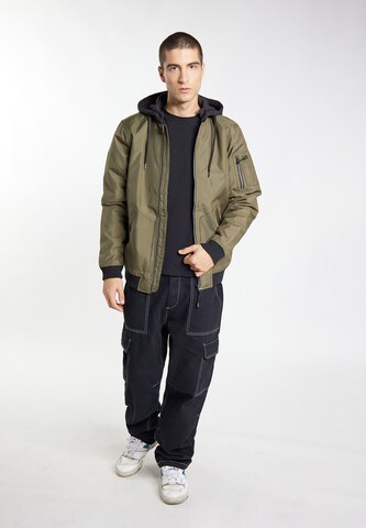 TUFFSKULL Between-Season Jacket 'Wrest' in Green