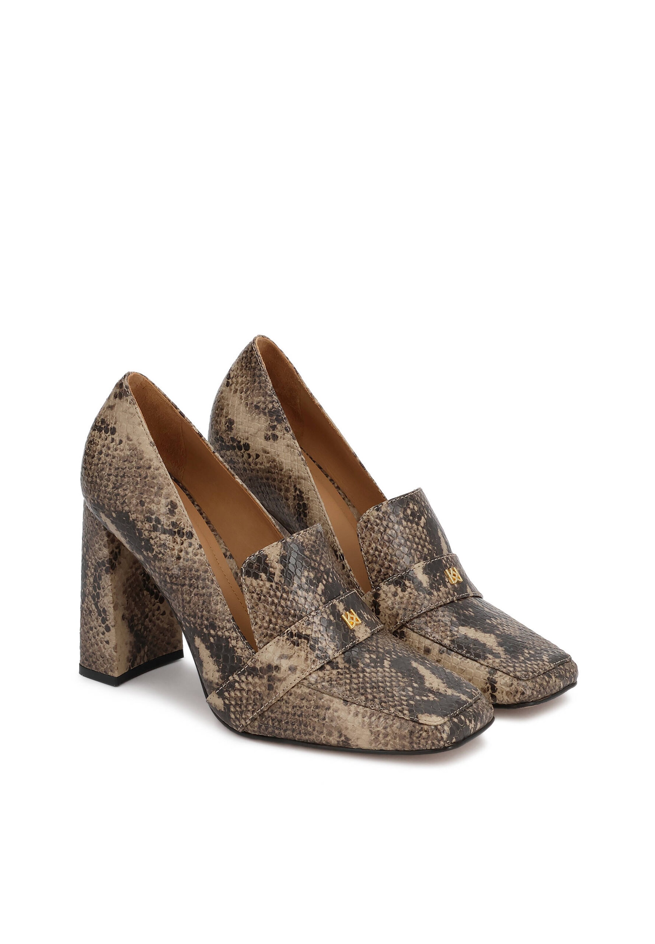Kazar Pumps in Beige