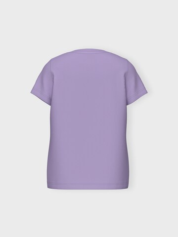 NAME IT T-shirt 'VEEN' i lila