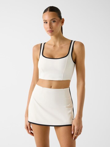 GUESS Top in White: front