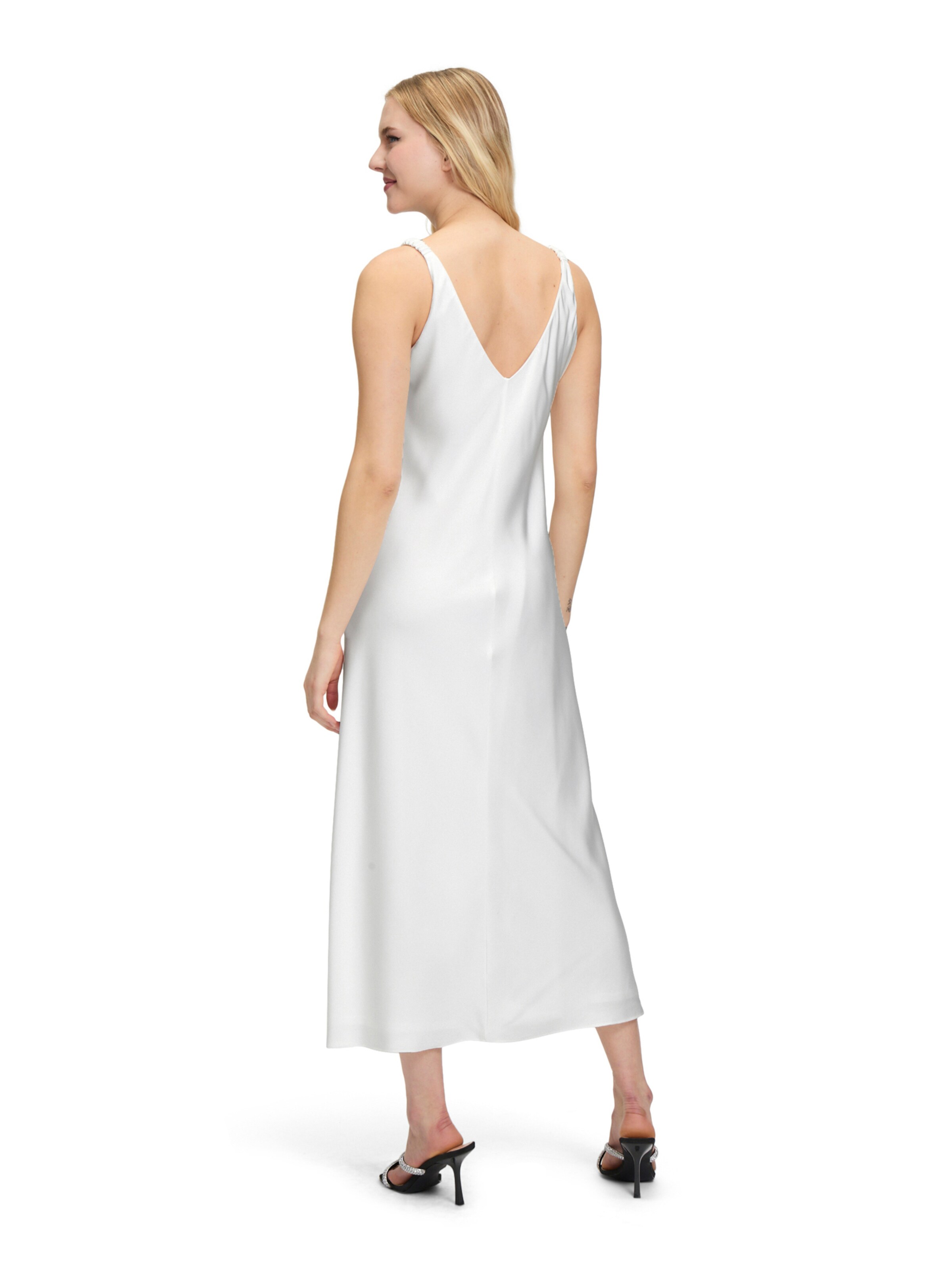 Abito da sera di Vera Mont in bianco