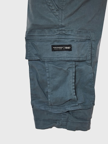 Regular Pantalon cargo Funky Buddha en gris