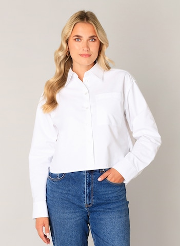 BASE LEVEL Blouse in White: front