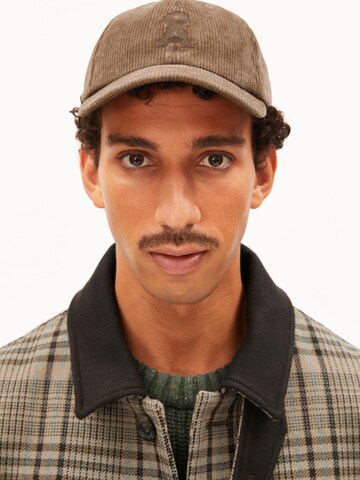 Casquette ARMEDANGELS en marron : devant