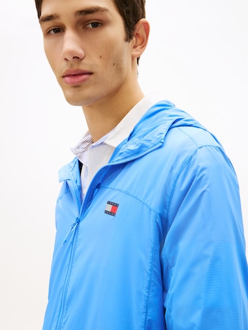 Tommy Jeans Jacke in Blau