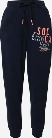 Soccx Tapered Pants in Blue: front