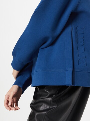 s.Oliver Sweatshirt in Blau