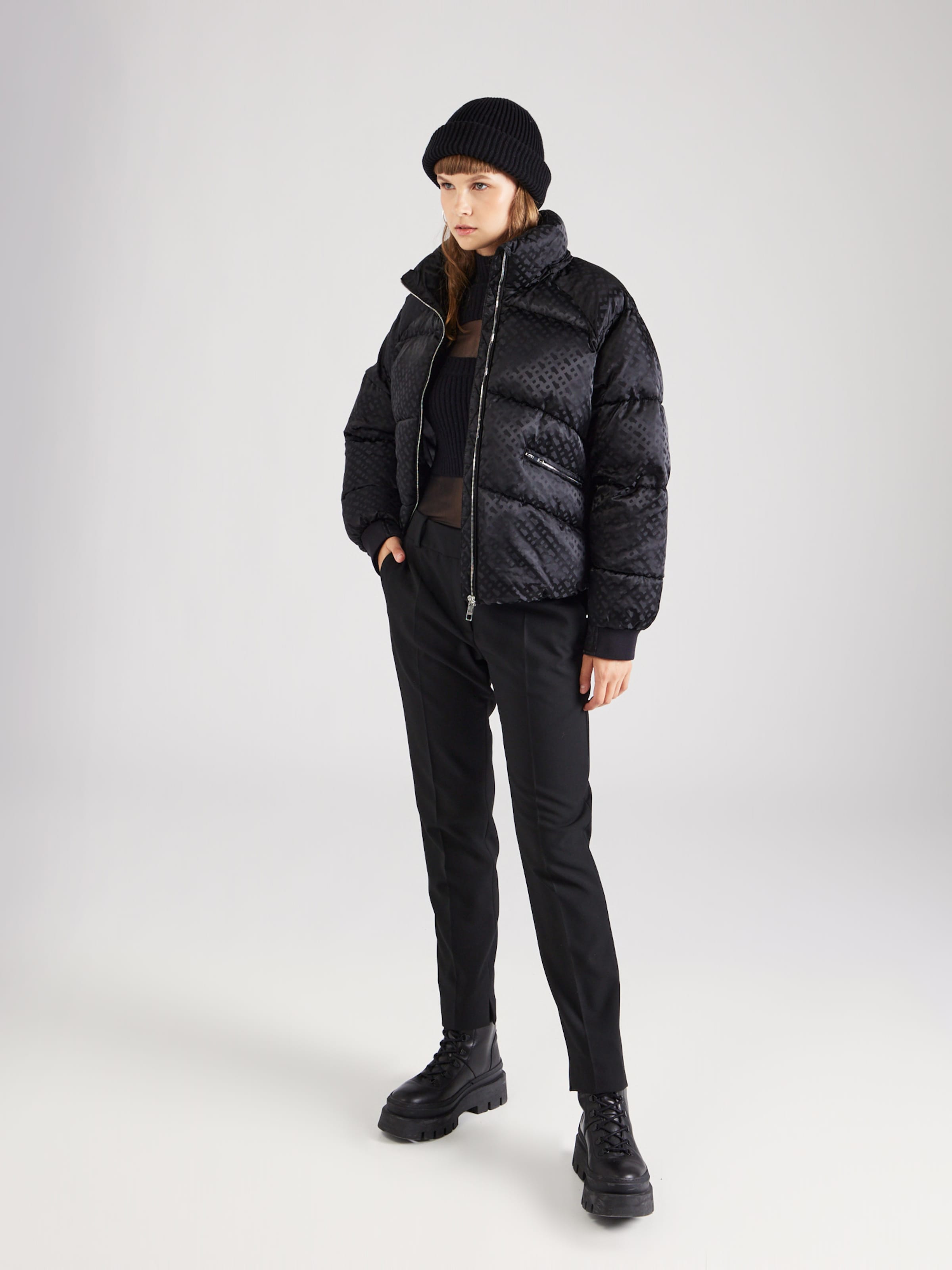 Boss winter jacket sale 2025