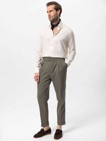Effilé Pantalon à pince Antioch en vert