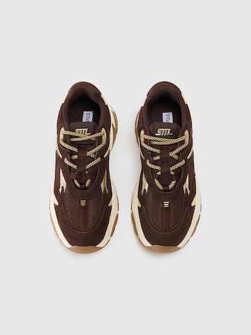 Sneaker bassa 'Ample' di STEVE MADDEN in marrone