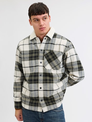 JACK & JONES Демисезонная куртка 'JJZAC' в Зеленый