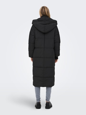 Manteau d’hiver 'Hailey' ONLY en noir
