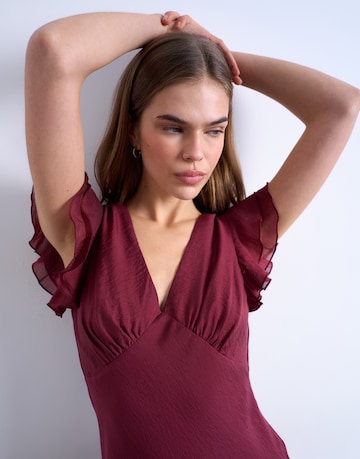 TOPSHOP Платье 'SAGA' в Красный