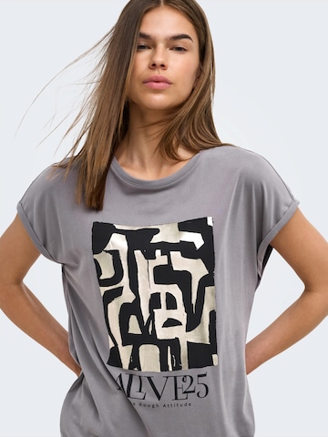 T-shirt 'ONLFREE NEW' ONLY en gris