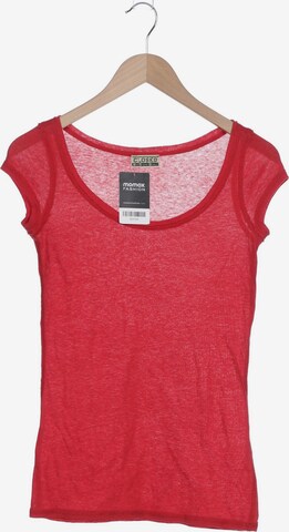 Closed Top & Shirt in XXXS in Red: front