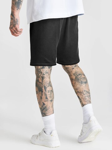 SikSilk Regular Shorts in Schwarz