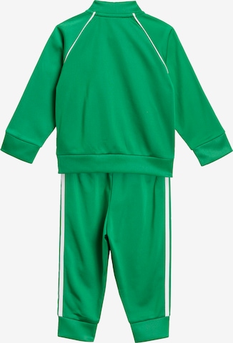 ADIDAS ORIGINALS Regular Облекло за бягане 'Adicolor' в зелено