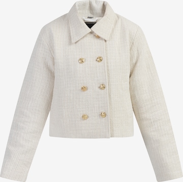 faina Between-Season Jacket in White: front