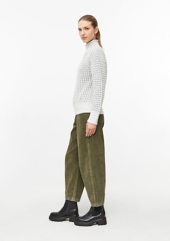 Barrel Pantalon s.Oliver en vert : sur le côté