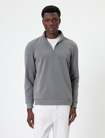 Koton Sweatshirt in Grijs: voorkant