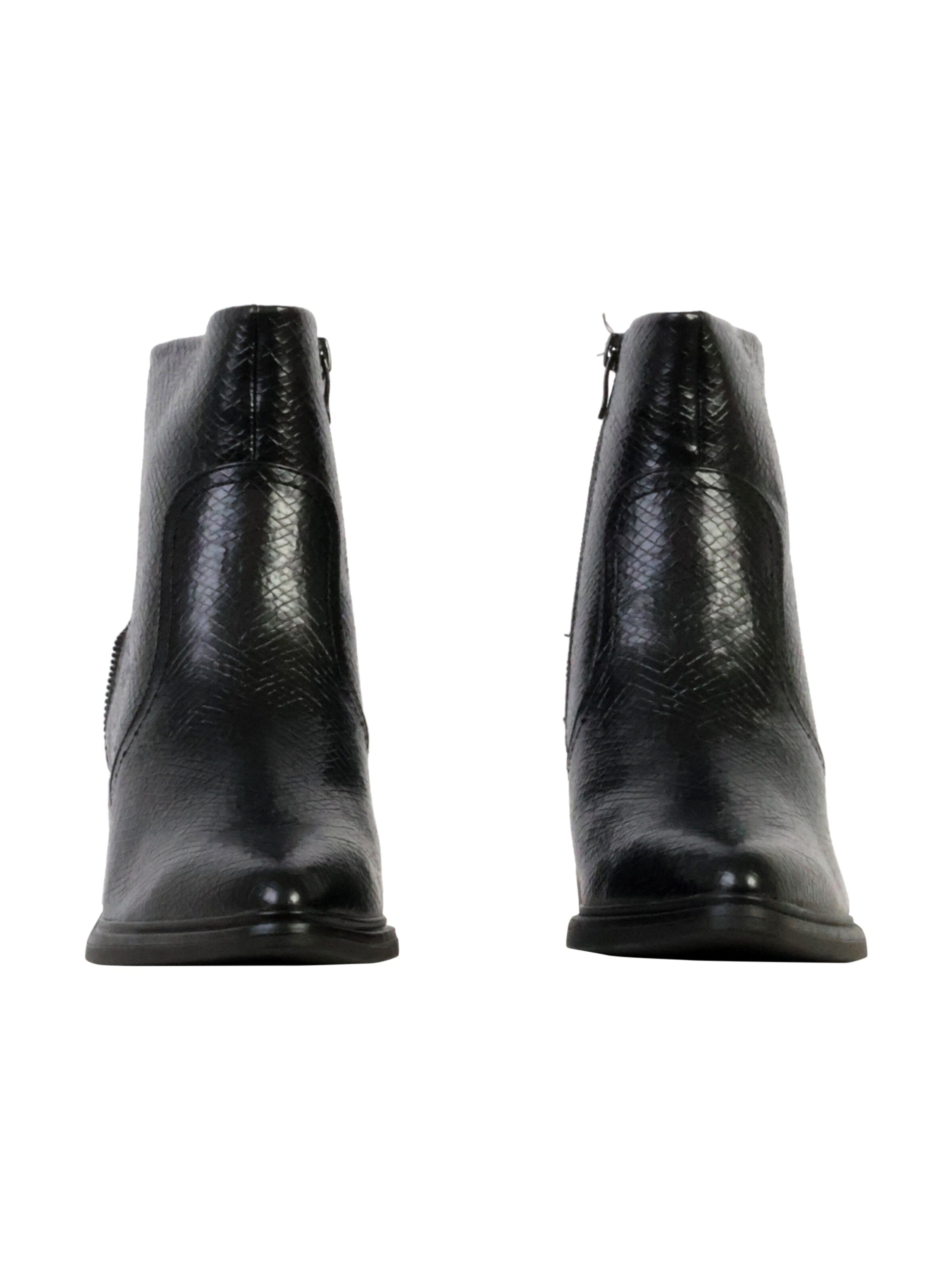 Super Mode Ankle boots 'Supermodische Stiefeletten mit Reißverschluss' in Black