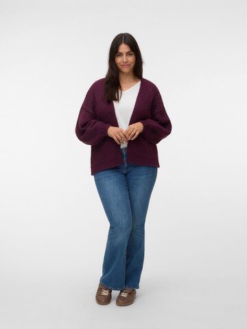Cardigan 'VMMAYBE' Vero Moda Curve en rouge