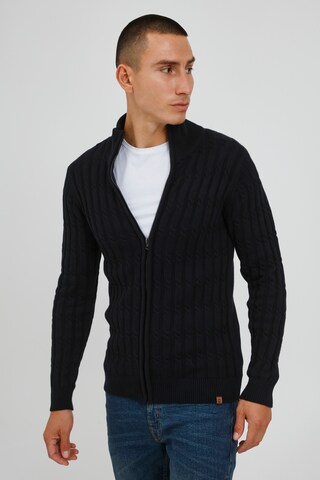 INDICODE JEANS - Cárdigan en negro: frente