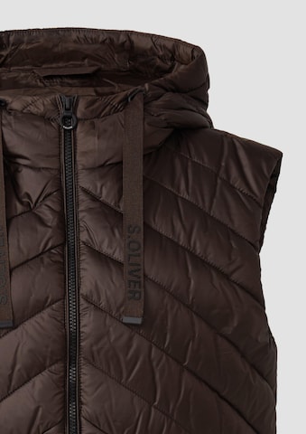 s.Oliver Vest in Brown