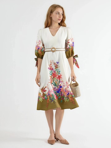 MSN Collection Jurk in Wit: voorkant