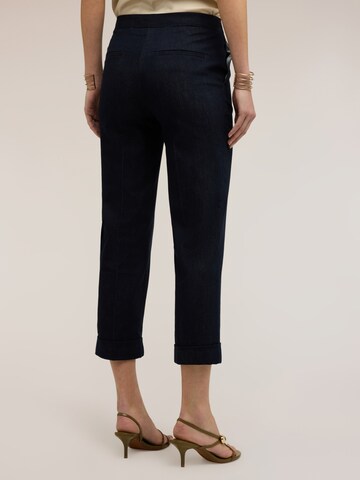 MOTIVI Tapered Jeans‌ in Blau