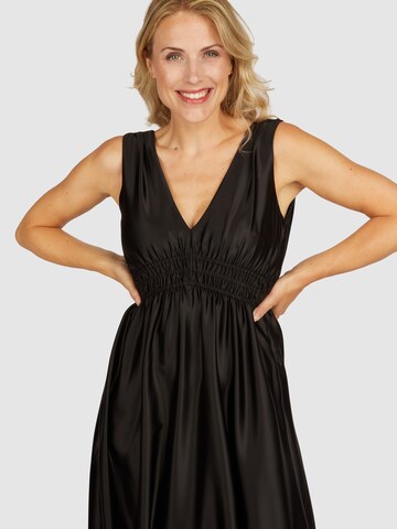 KLEO Abendkleid in Schwarz