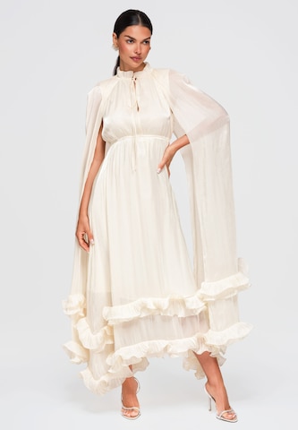 Ombre Avondjurk in Beige: voorkant