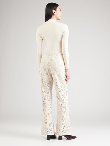 Flared Pantaloni 'SLFKarola' di SELECTED FEMME in beige