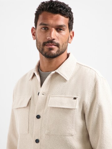 No Excess Jacke in Beige