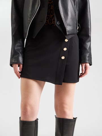 ABOUT YOU tavaline Püksid 'Sharon', värv must: eest vaates