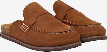 Desa Clogs 'Holzschuhe' in Brown: front