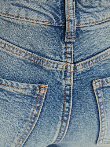 Bershka Flared Jeans i blå
