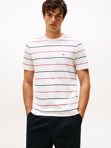 balta TOMMY HILFIGER Marškinėliai 'ESS SEASONAL': priekis