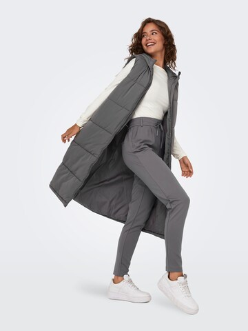 Gilet 'ONLAlina' di ONLY in grigio