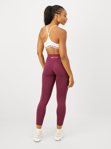 NIKE Skinny Sporthose 'One' in Rot