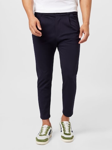 DRYKORN Tapered Pleat-Front Pants 'CHASY' in Blue: front