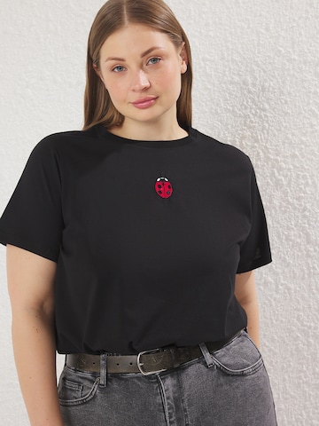 melns Trendyol Curve T-Krekls