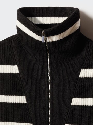 MANGO Sweter w kolorze czarny