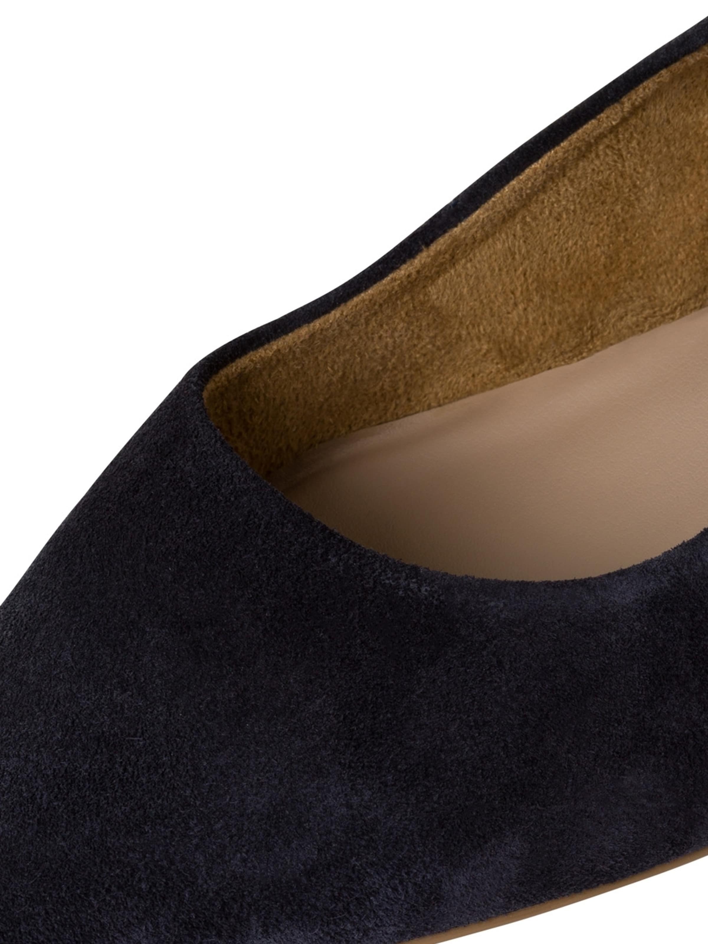 Tamaris Slingback Pumps in Blue