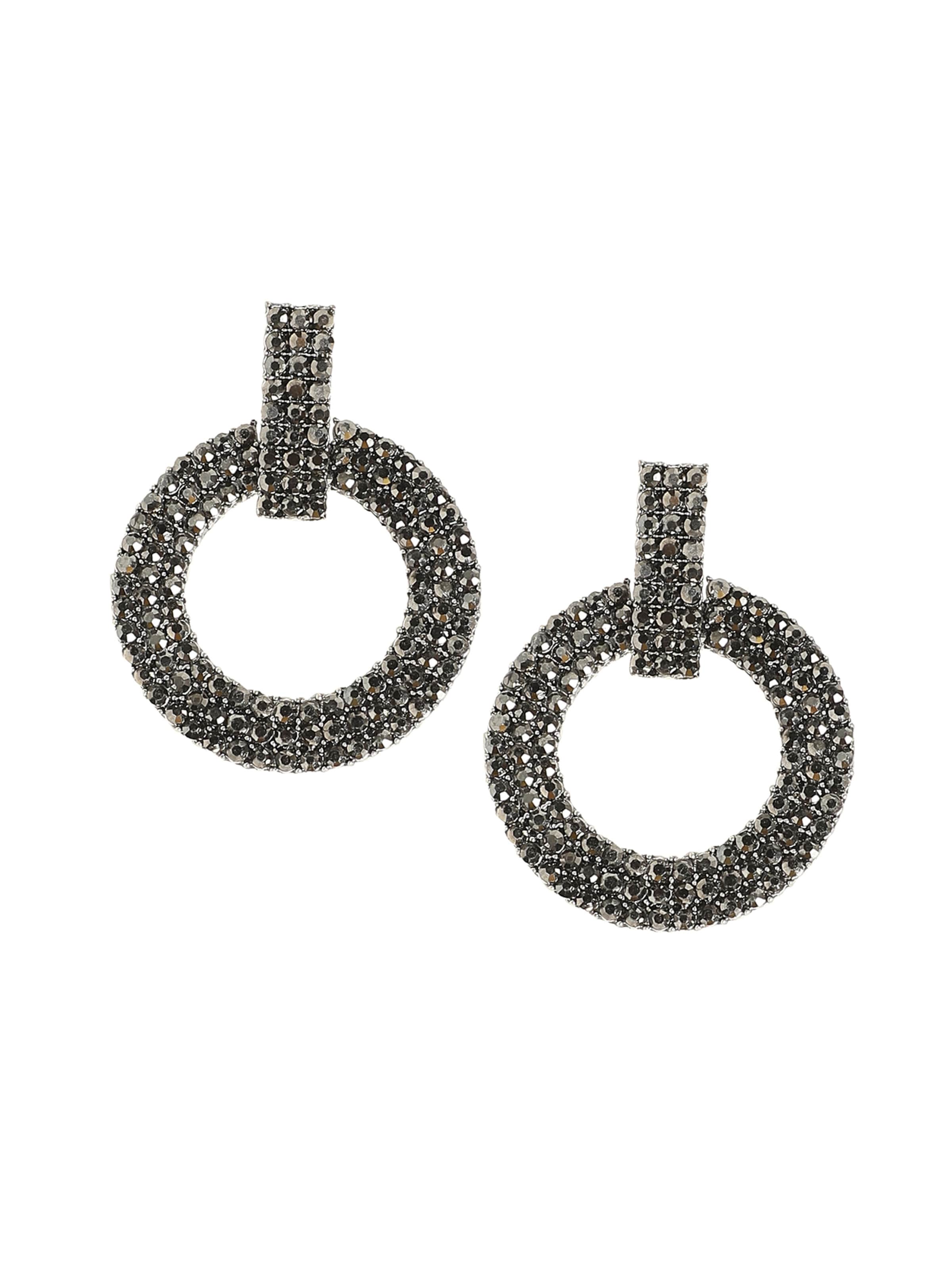 SOHI Örhängen ' Nafisa ' i silver: framsida