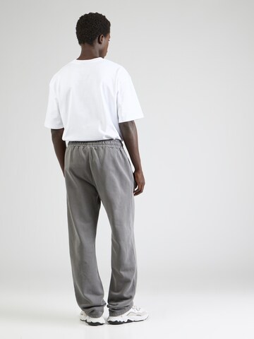 Pegador - regular Pantalón en gris
