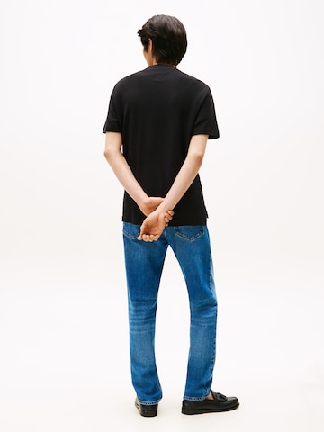 Maglietta di TOMMY HILFIGER in nero: dietro