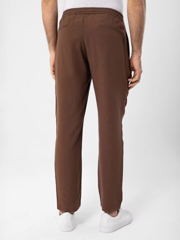 Antioch Tapered Hose in Braun