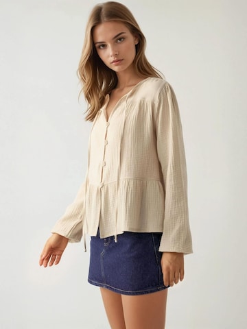 Hiccup Bluse in Beige: Vorderseite