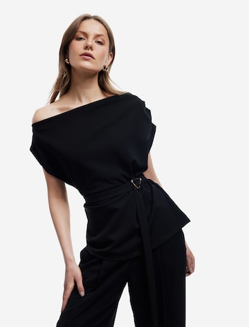 Koton Blouse in Black: front